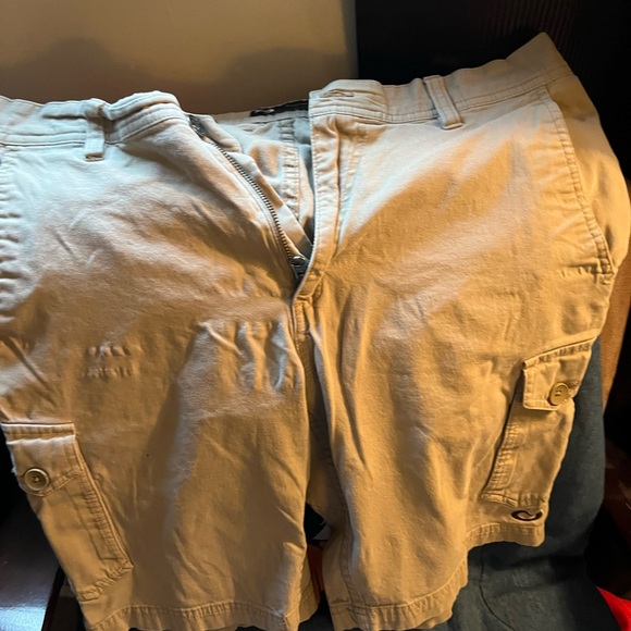 Men’s cargo shorts - Picture 1 of 2